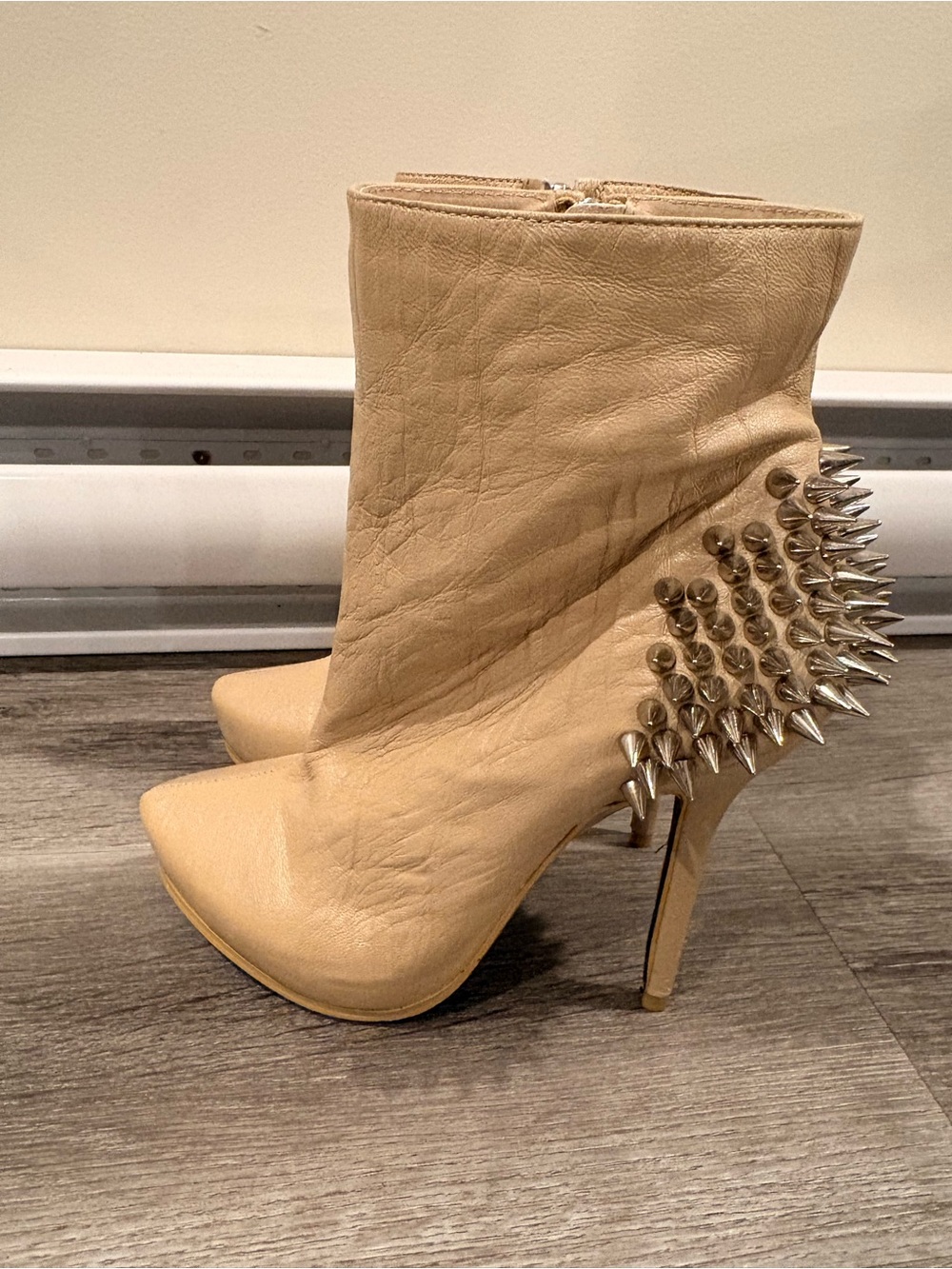 Size 39 (8) Studded Beige Leather Ankle Boots - Women's High Heel